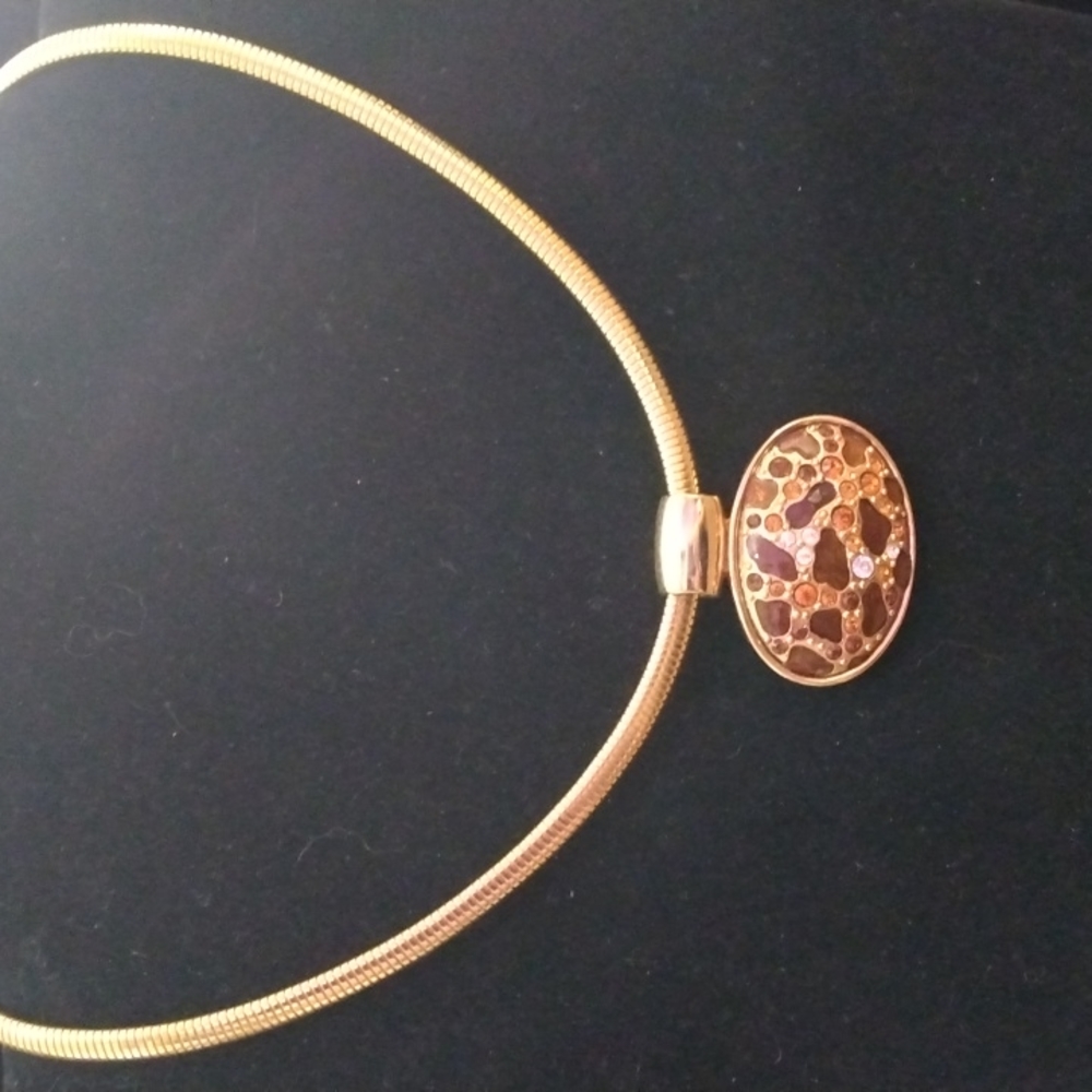 Gold tone and rhinestone statement necklace